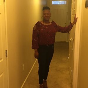 Meet your Posher, Dawnette